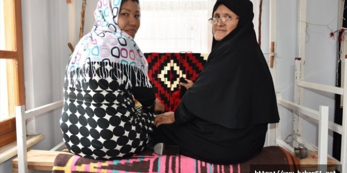 İran ve Afgan uyruklu kadınlar Trabzon'da üretime katılıyor