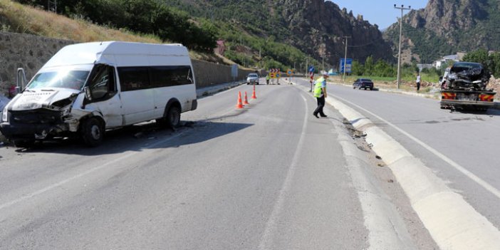 Fındık İşçileri Trabzon'a gelirken kaza yaptı: 26 yaralı