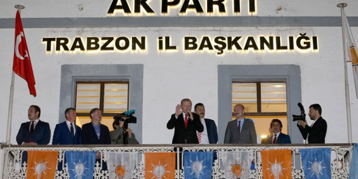 Cumhurbaşkanı Erdoğan'dan Trabzon'da balkon konuşması