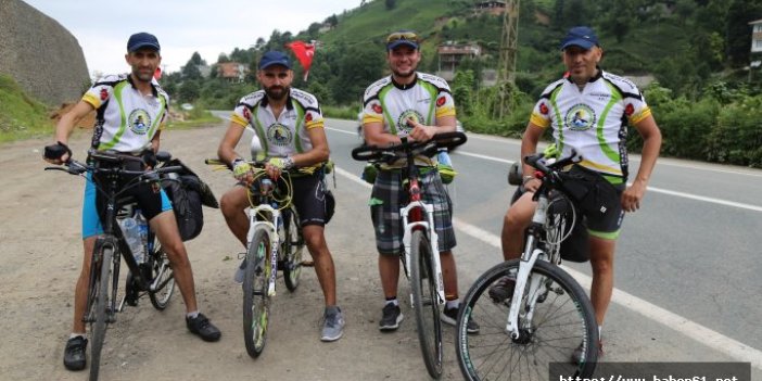 Yıllık izinlerinde Türkiye'yi bisikletle turluyorlar 