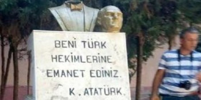 Atatürk büstüne yine saldırdılar!