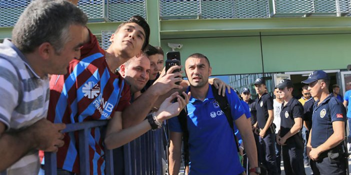 Trabzonspor İzmir'de coşkuyla karşılandı