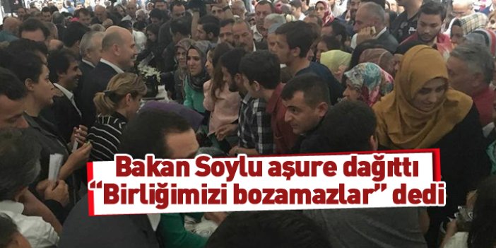 Bakan Soylu Trabzon'da aşure dağıttı