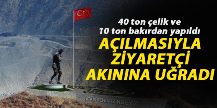 Dev Atatürk heykeline büyük ilgi