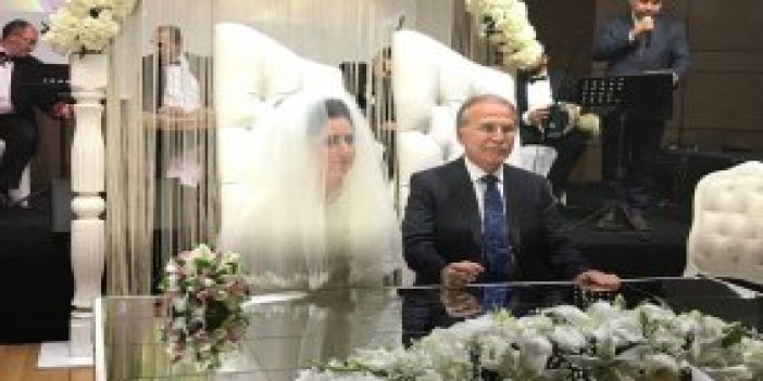 Eski Bakan Şahin, ikinci kez evlendi