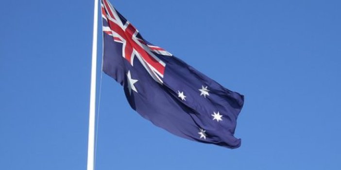 Avustralya'da vatandaşlığa geçişi zorlaştıran tasarı reddedildi