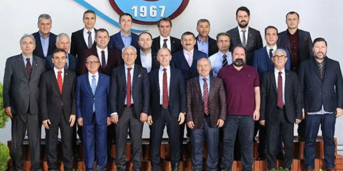 Trabzonspor'da yönetim sallanıyor