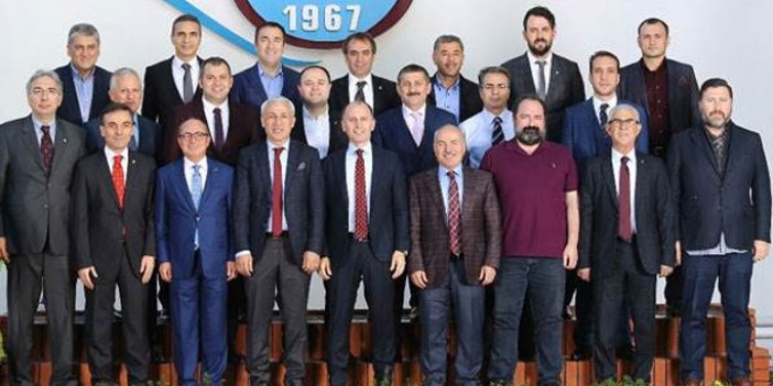 Trabzonspor'da kimler istifa etti, kimler kaldı?