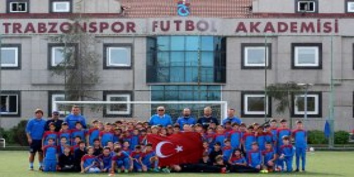 Trabzonspor'un geleceği Cumhuriyeti kutladı