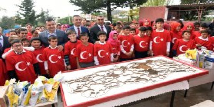 81 ilden gelen toprakla Türkiye haritası yaptılar 