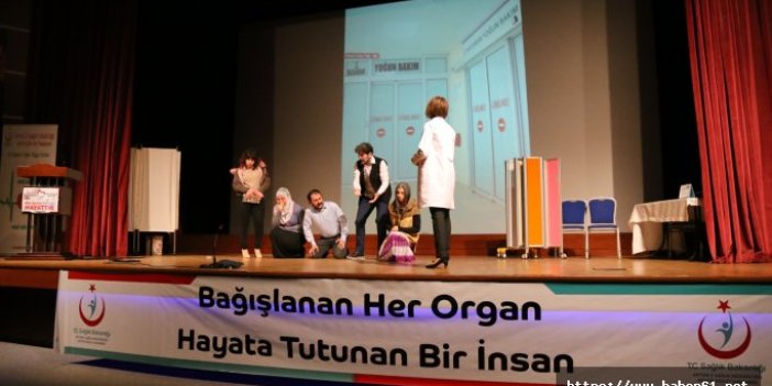 Doktorlar, organ nakli için sahneye çıktı