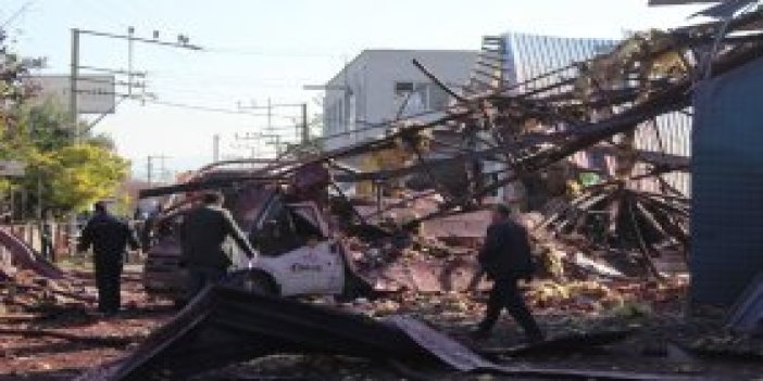 Patlamanın ardından iki bürokrat görevden alındı