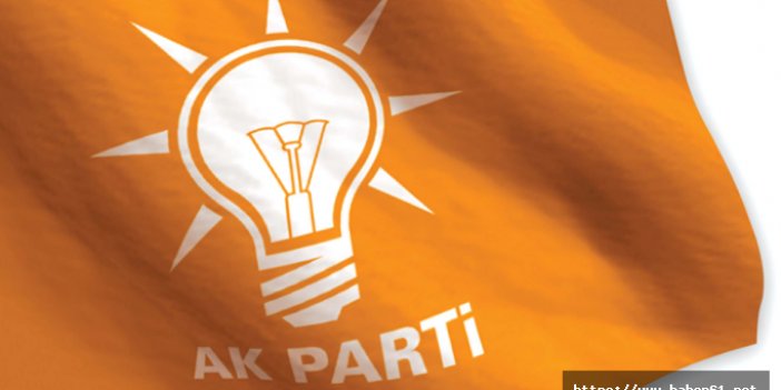 AK Parti'de 2 il başkanı istifa etti