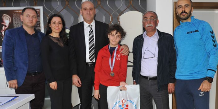 Trabzonlu sporcudan çok özel şampiyonluk
