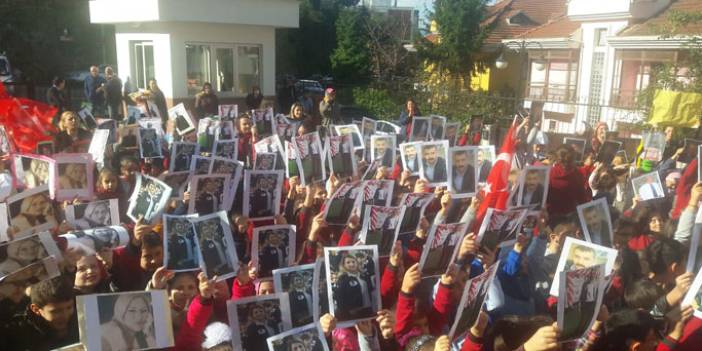 Trabzon’da anlamlı öğretmenler günü kutlaması