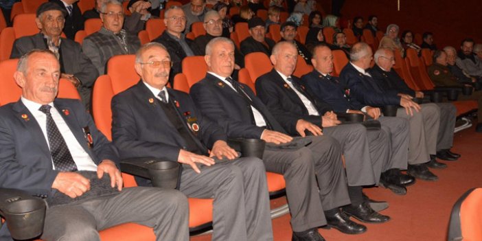Trabzon'da Kore gazileri o filmi izledi