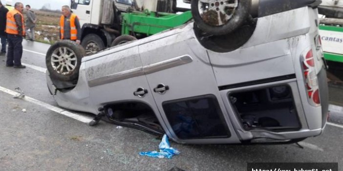 Hafif ticari araç takla attı: 5 yaralı - Samsun haberleri