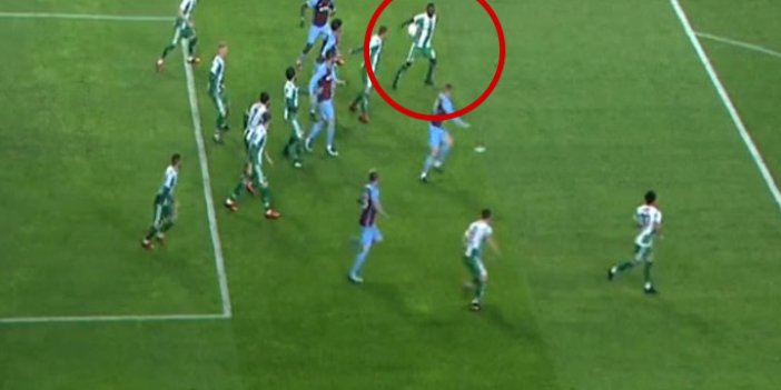 Konyaspor Trabzonspor maçında tartışma yaratan pozisyon