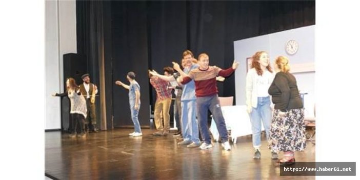 Trabzon'da ücretsiz tiyatro