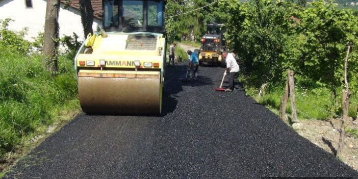 Büyükşehir Belediyesi 2017 yılında yollara 298 bin ton asfalt serdi