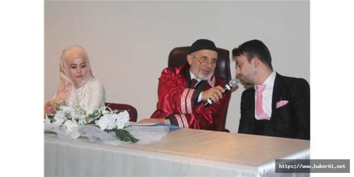 Bayburt'ta müftü ilk kez nikah kıydı 