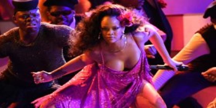 Rihanna'ya Masonluk ve İlluminati tepkisi!