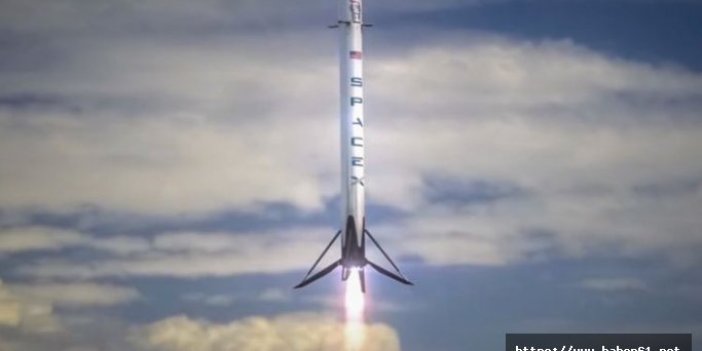 Elon Musk'un 'Süper Roket'i uzaya fırlatıldı