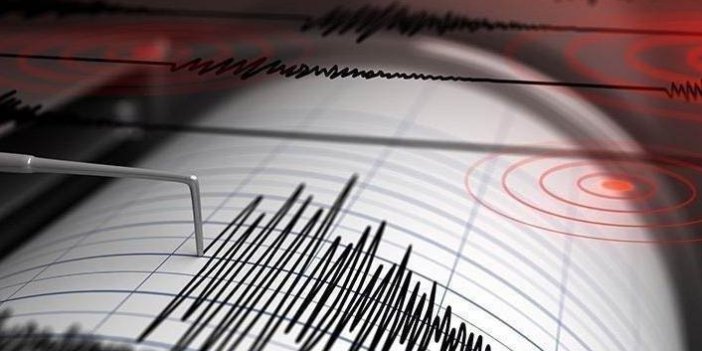 Deprem ve toprak kaymasında 7 kişi öldü