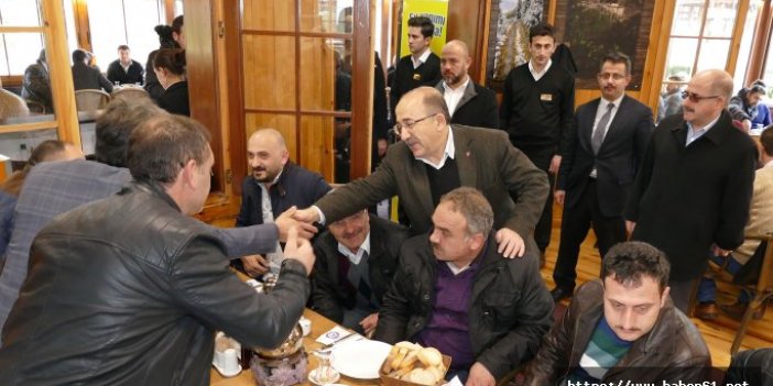 Gümrükçüoğlu, hafta sonu belediye çalışanlarıyla bir arada 