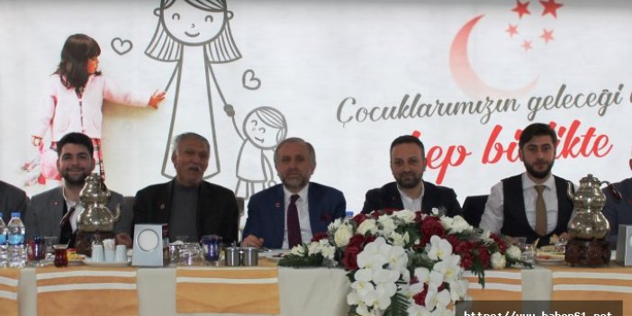Trabzon'da Saadet Partisi teşkilatları buluştu