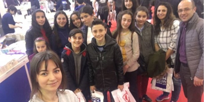 Trabzonlu öğrenciler Karadeniz kitap fuarına gitti