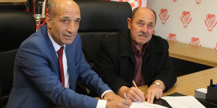 Trabzonspor'un eski hocası imzayı attı