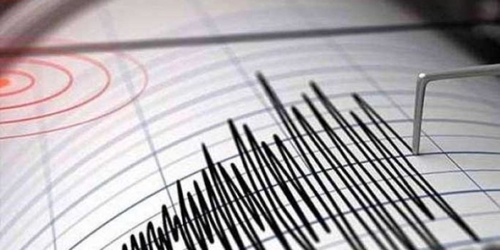 Endonezya'da 6.4 büyüklüğünde deprem