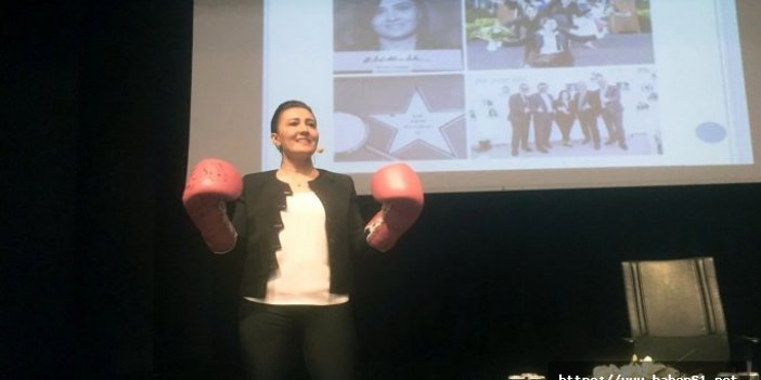 Trabzon'da pembe boks eldiveni ile başarı hikayesini anlattı 
