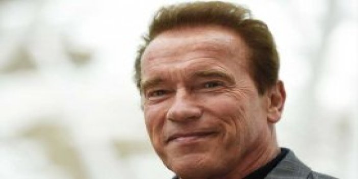 Arnold Schwarzenegger ameliyata alındı