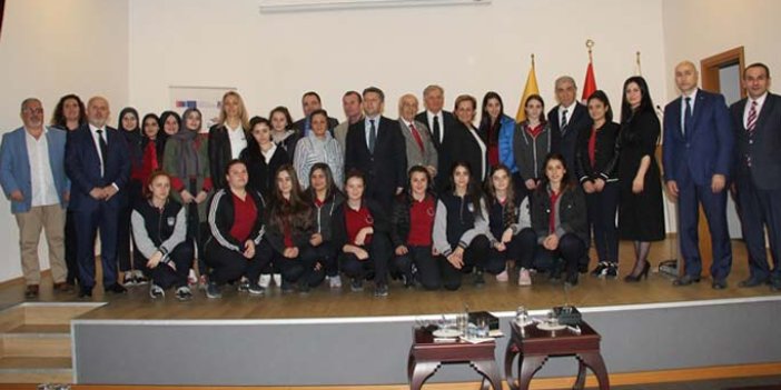 Trabzon’un Rol Modelleri öğrencilerle buluştu