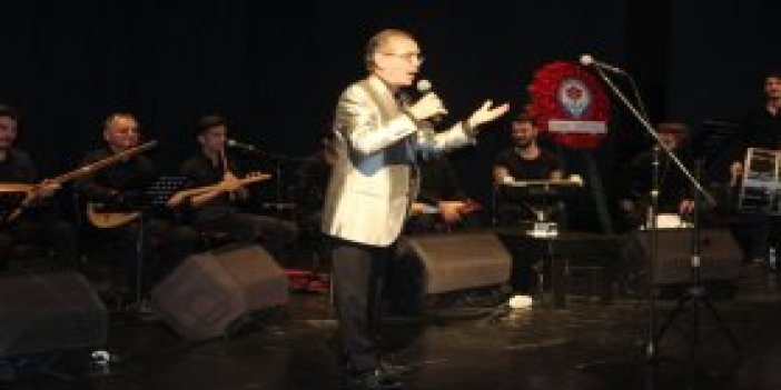 Trabzonlu sanatçı 40. yılını kutladı