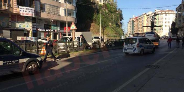Trabzon'da kaza: Refüje çarptı