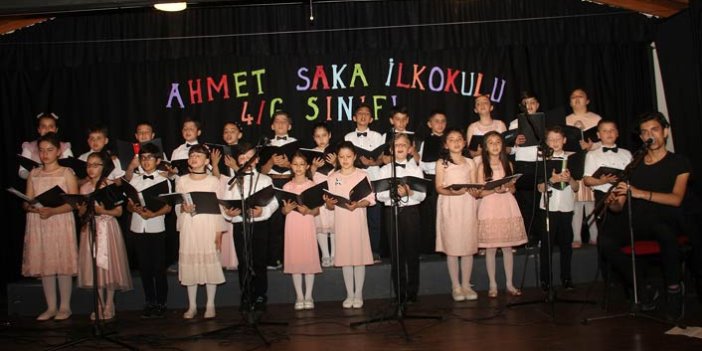 Trabzon'da çocuklar söyledi aileler dinledi