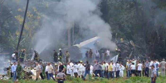 Küba'da Boing 737 TİPİ Yolcu uçağı düştü