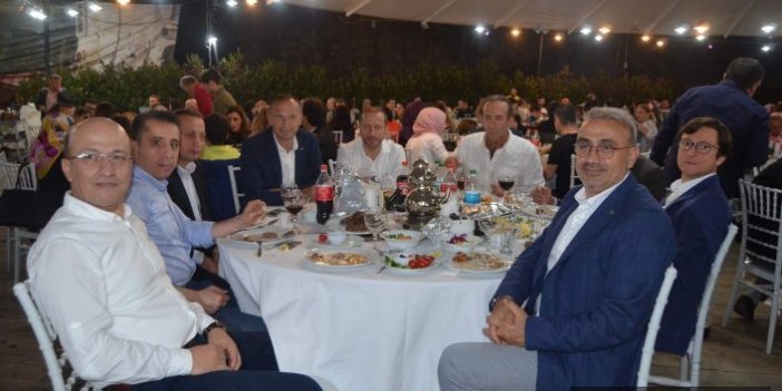 Trabzon İmperial Hastanesi çalışanları 11. geleneksel iftar yemeğinde bir araya geldi 