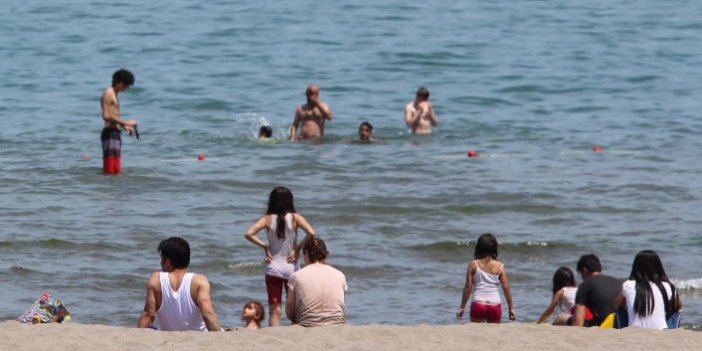 Samsun'da bayramda plajlar doldu