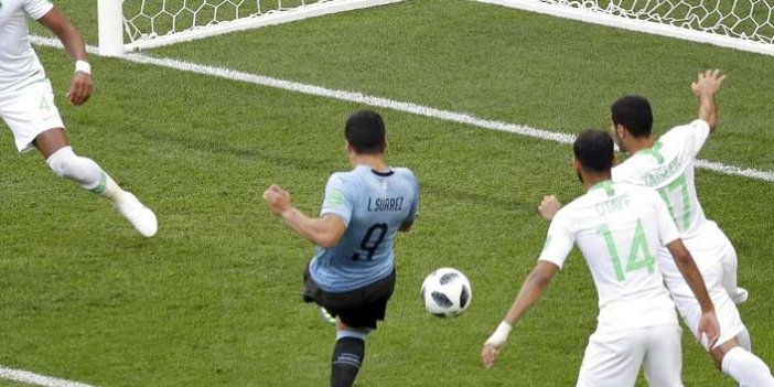 Uruguay Suarez'le kazandı
