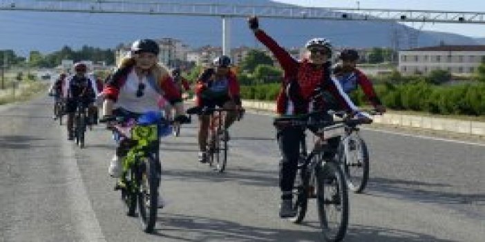 Kadınların bisikletle "zafer turu" Artvin'e ulaştı