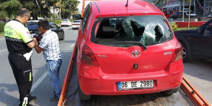 Samsun'da otomobil yayalara çarptı: 2 yaralı 
