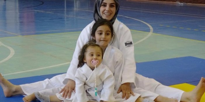 Judocu anne ve kızları