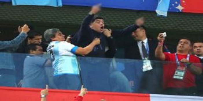 Maradona'ya orta parmak cezası... Dünya Kupası maçlarını izleyemeyecek
