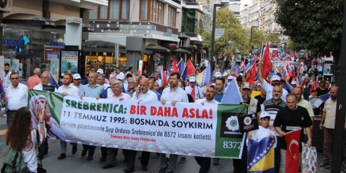 Srebrenitsa katliamı için yürüdüler