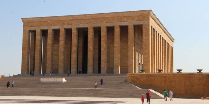 Anıtkabir'de Atatürk'e hakarete soruşturma