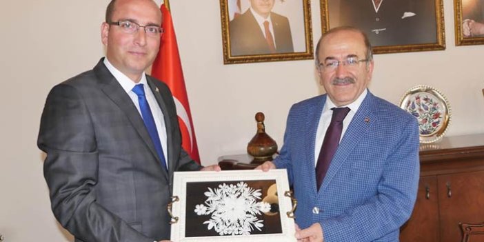 Başkan Gümrükçüoğlu: "KKTC bizim vazgeçilmezimizdir"